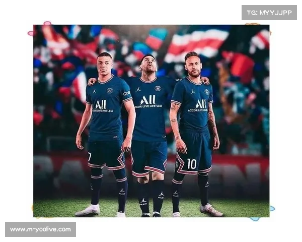 朗斯客场5-0横扫巴黎FC,以52分反超巴黎圣日耳曼登顶法甲榜首